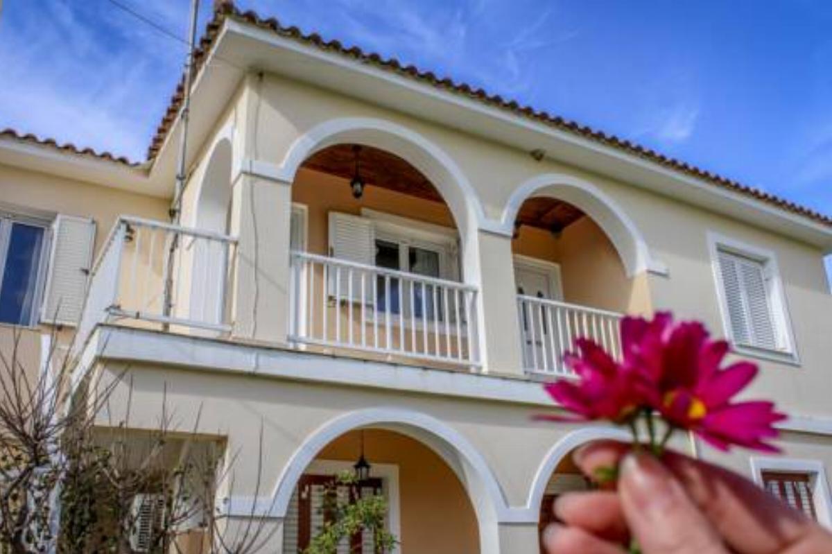 Pelagion holidays apartments Hotel Kipséli Greece