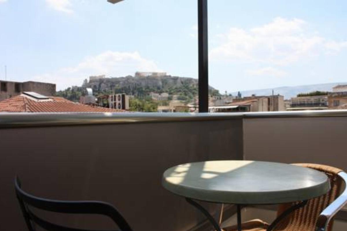 Pella Inn Hostel Hotel Athens Greece