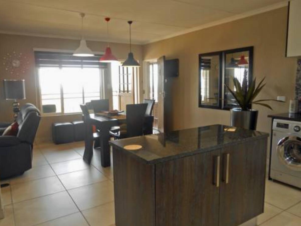 Penthouse like apartment in Constantia Kloof, Johannesburg - West, South Africa Hotel Florida South Africa