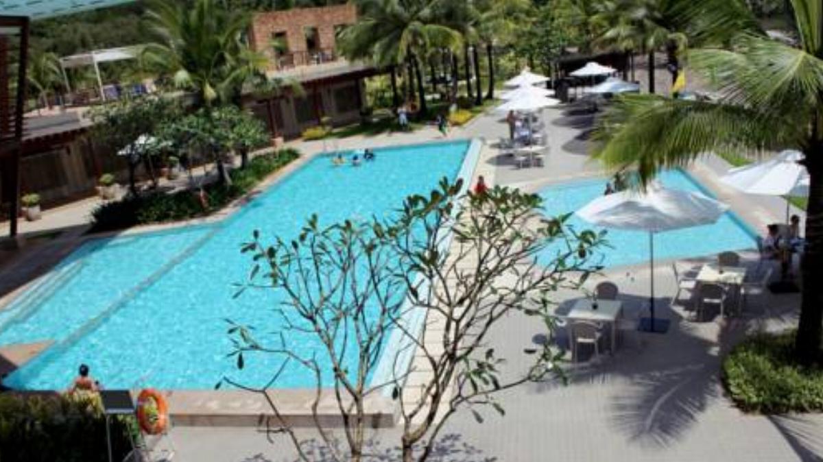 Pico de Loro Beach and Country Club Carolab201brglndim Hotel Batangas City Philippines