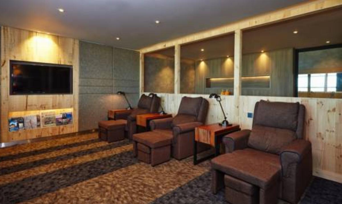 Plaza Premium Lounge (International Departure-KLIA2) - Welln Hotel Sepang Malaysia