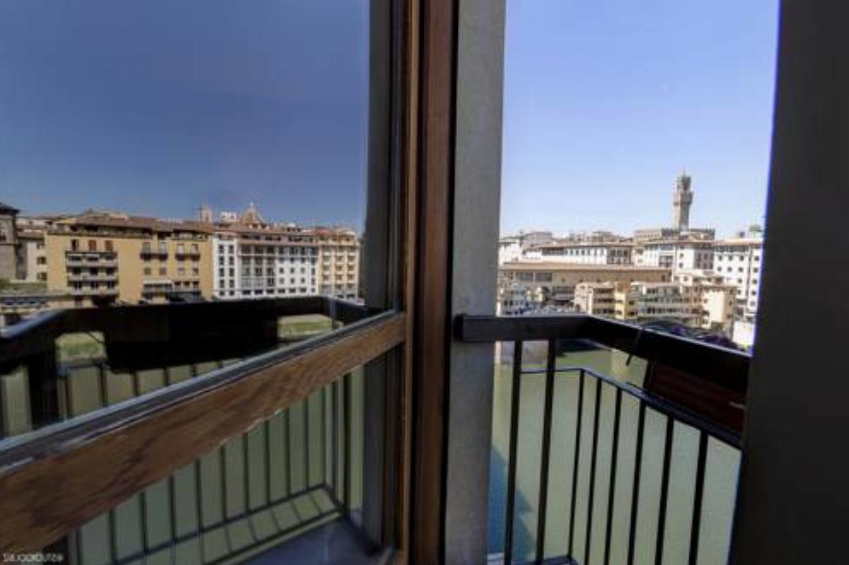 Ponte Vecchio View Luxury Apartment Hotel Florence Italy
