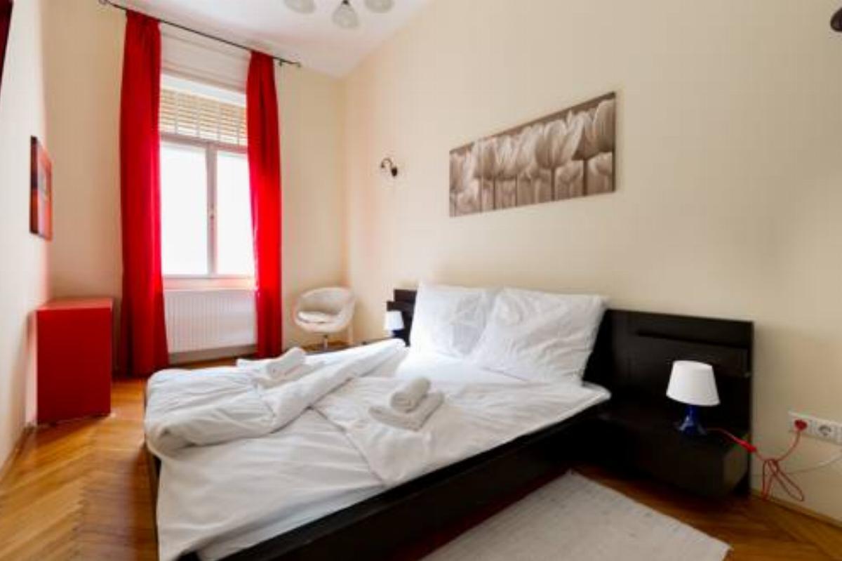 Prime Location Superior Rooms Hotel Budapest Hungary