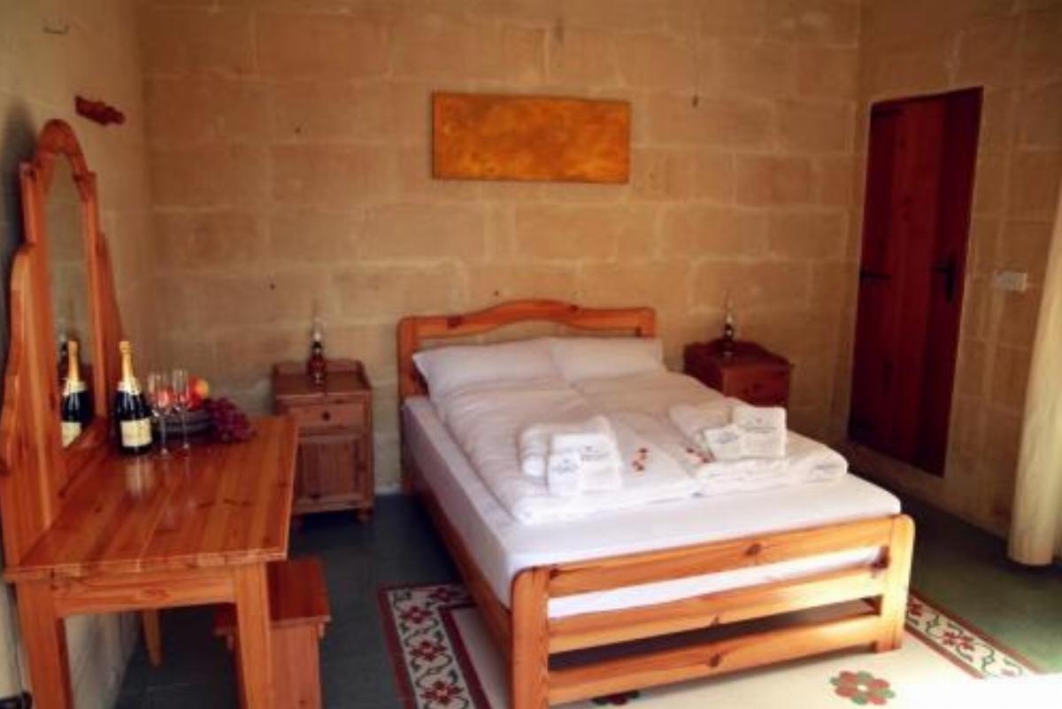 Prisca's Farmhouse Gozo Hotel Kerċem Malta