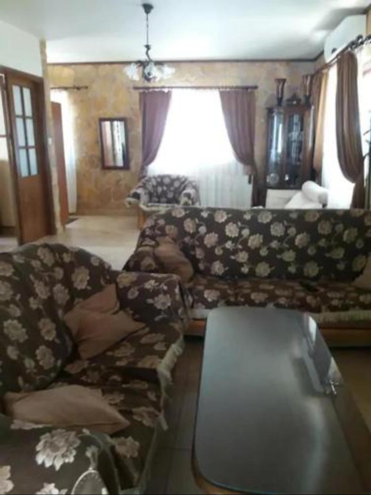 Private room in a Family House with Private WC & Shower Hotel Avdhellero Cyprus