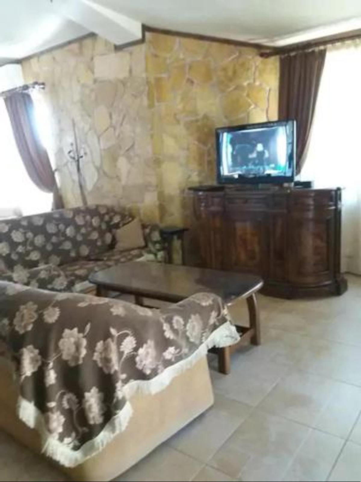 Private room in a Family House with Private WC & Shower Hotel Avdhellero Cyprus