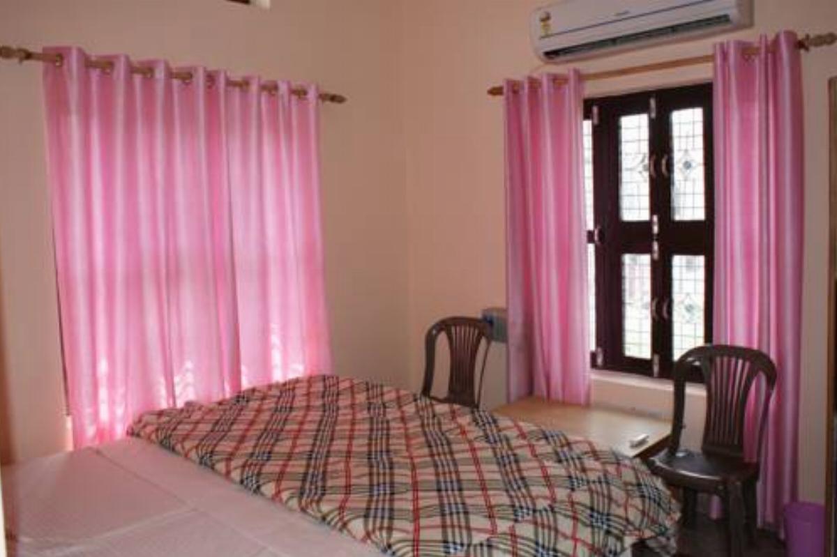Radha Krishna Guesthouse Hotel Tapovan India
