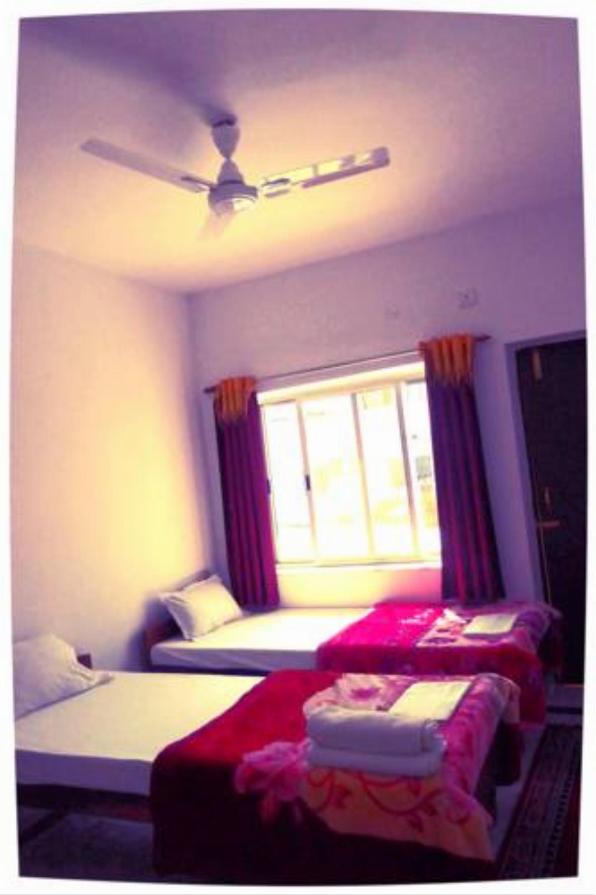 Rahul Guest House Hotel Bodh Gaya India