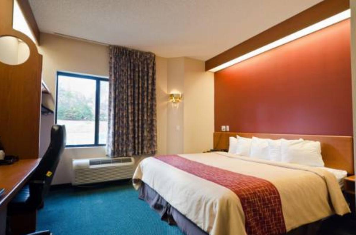 Red Roof Inn & Suites California, MD - NAVAIR Hotel California USA