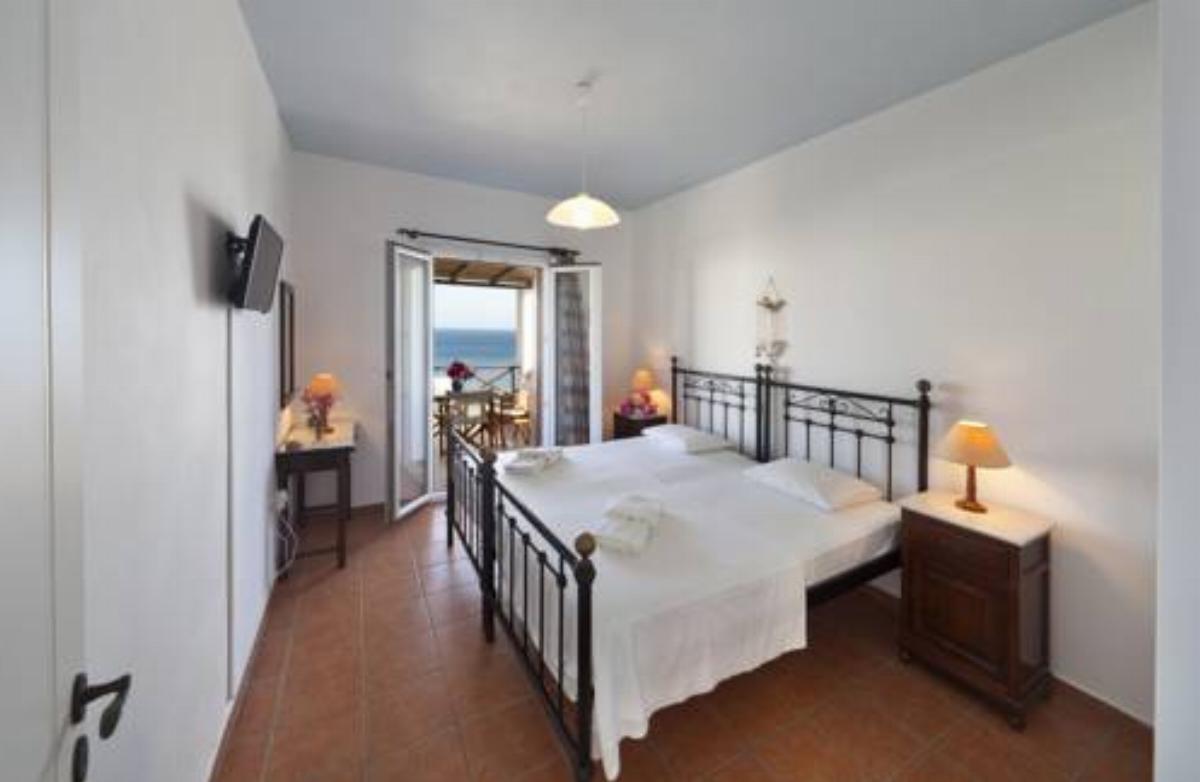 Reggina's Apartments Hotel Finikas Greece