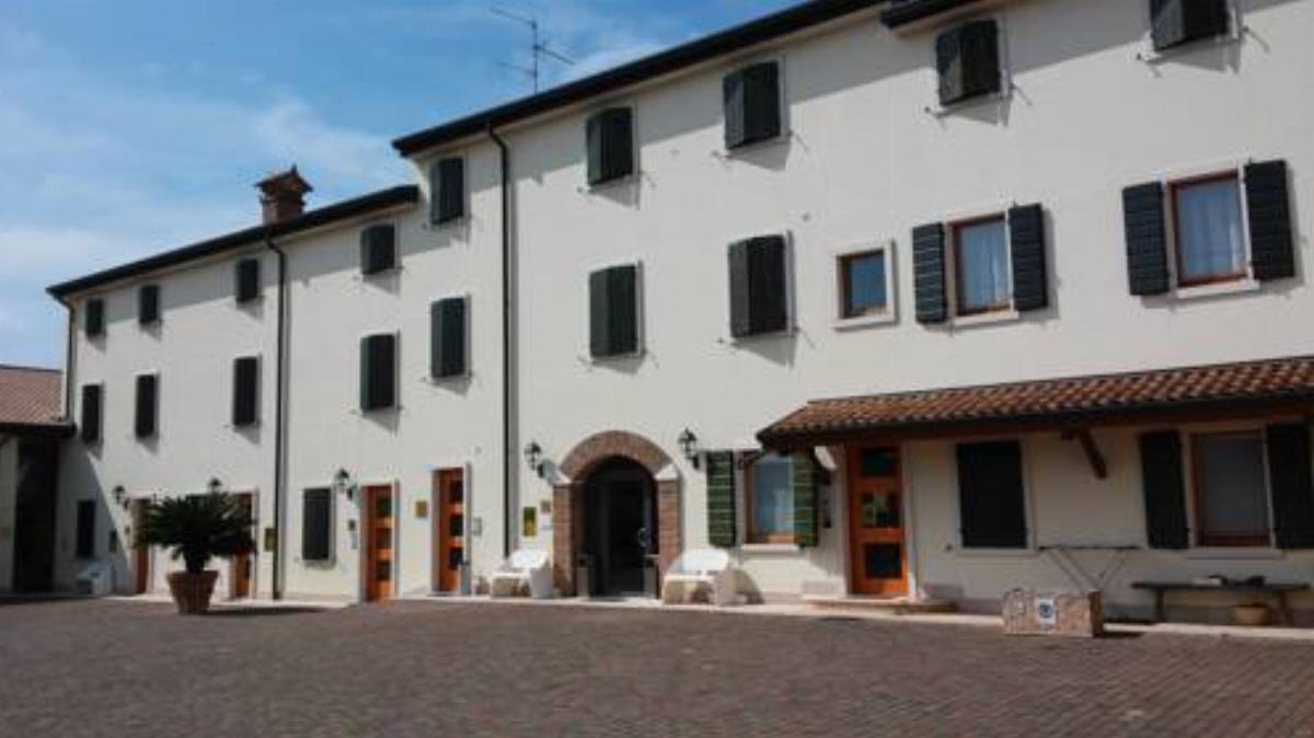 Relais Corte Pontigliardo Hotel Colà di Lazise Italy