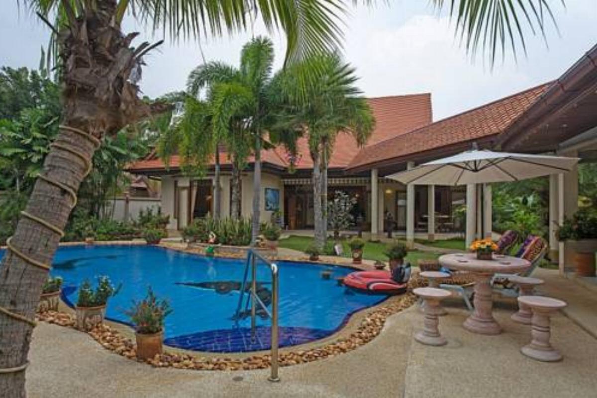 Relaxing Palms Pool Villa 4 Bed Hotel Ban Pong Thailand