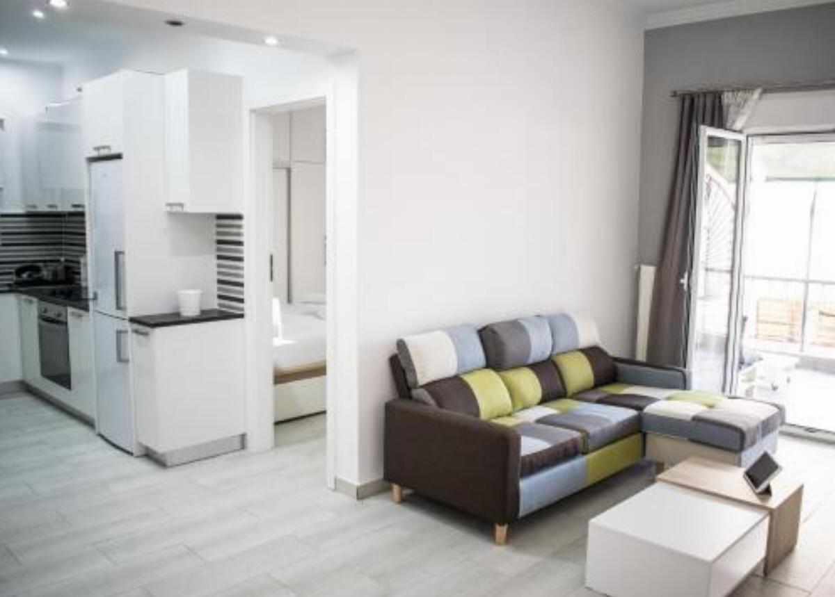 Renovated Elegant Flat, 2 BR, City Center, 2' from Metro Hotel Athens Greece