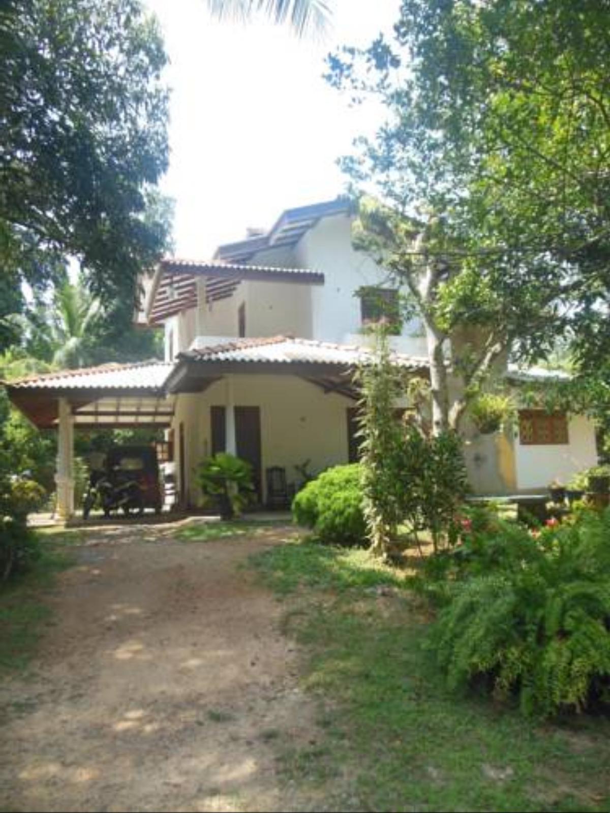 Rent a Room Hotel Gonapinuwala West Sri Lanka