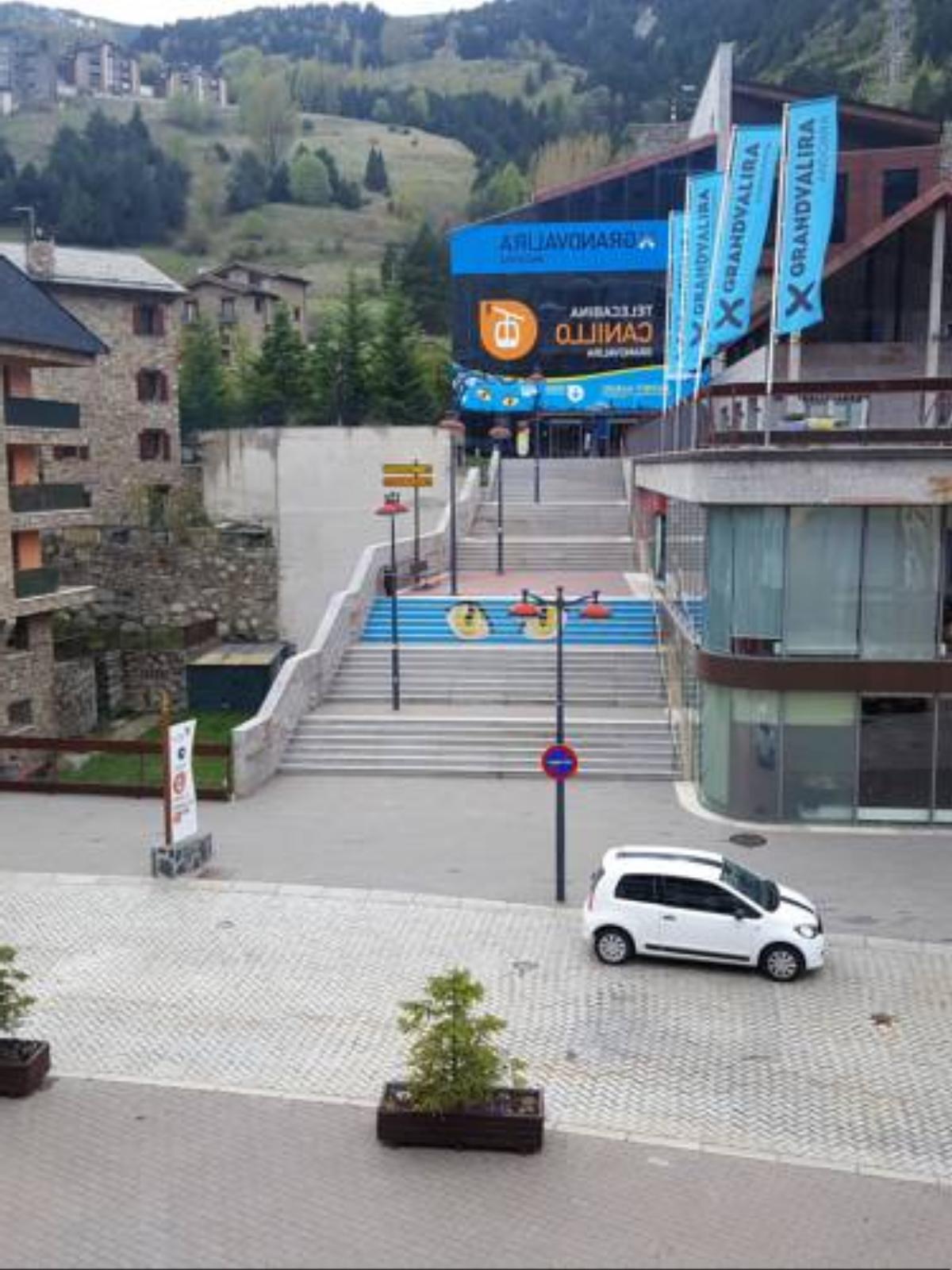 Renttarter Canillo pie telecabina Hotel Canillo Andorra