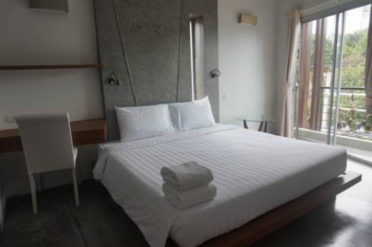 Replay One Bedroom Suite 93 Hotel Bangrak Beach Thailand