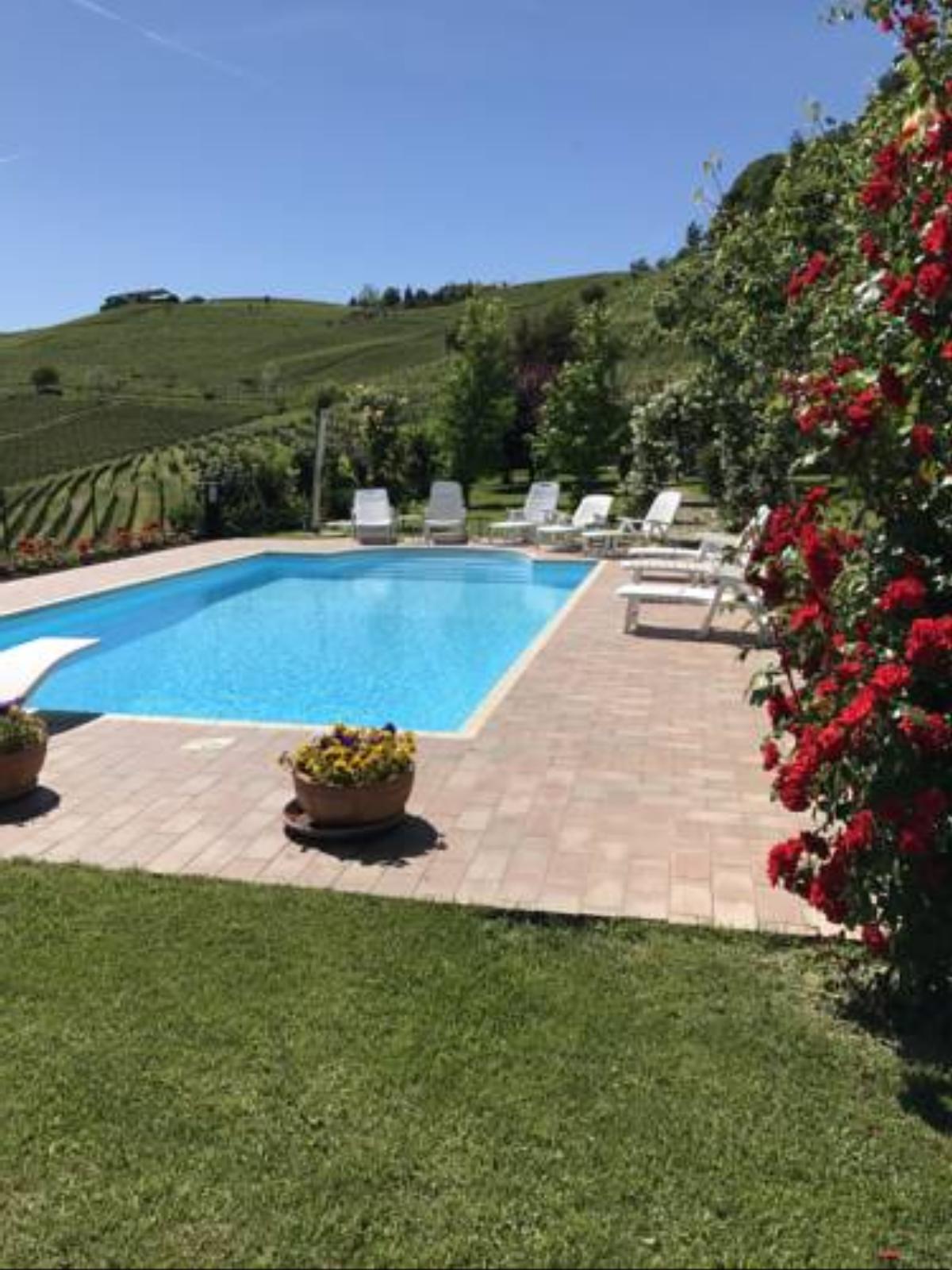 Residence delle Rose Hotel Barolo Italy