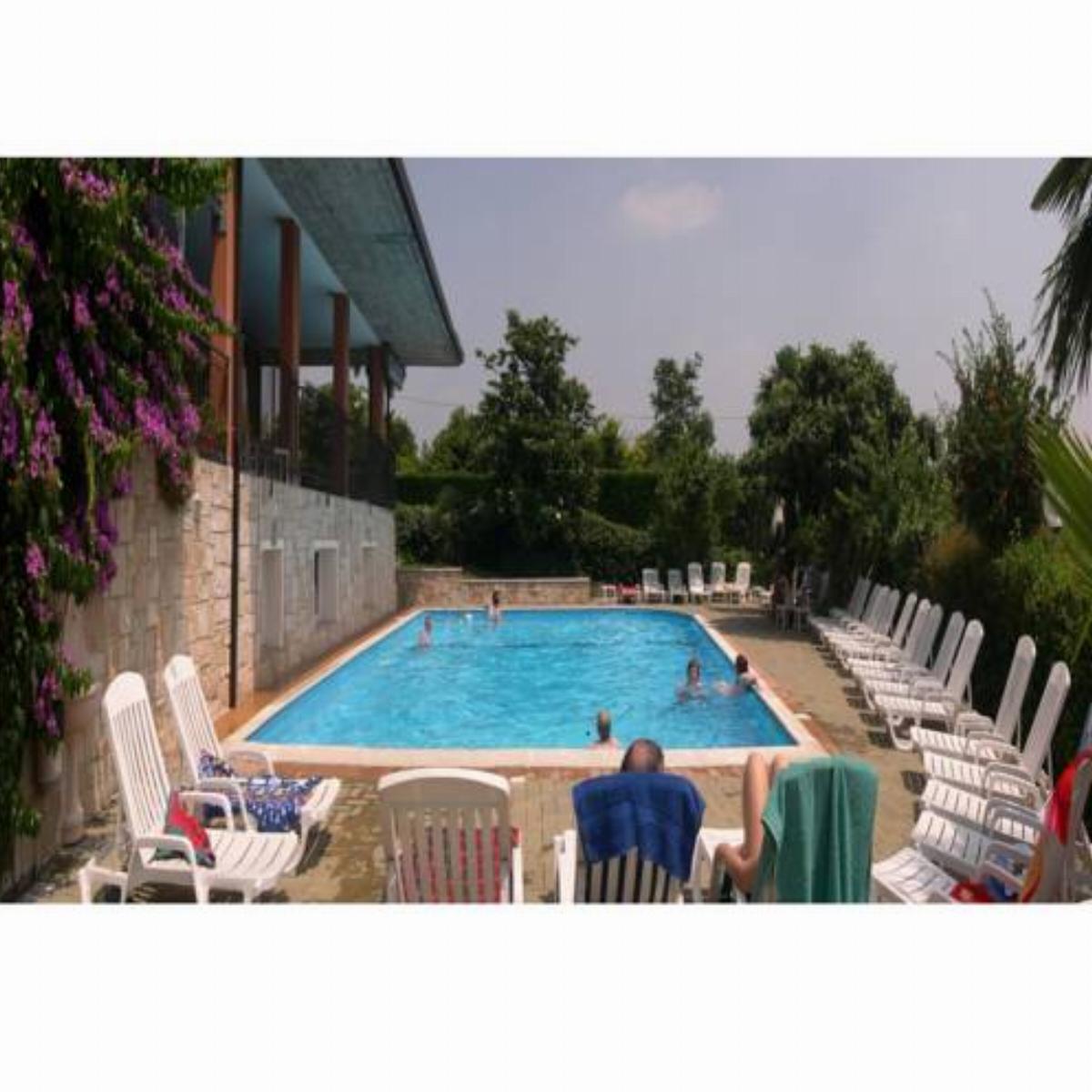 Residence Miralago Rooms & Apartments Hotel Manerba del Garda Italy