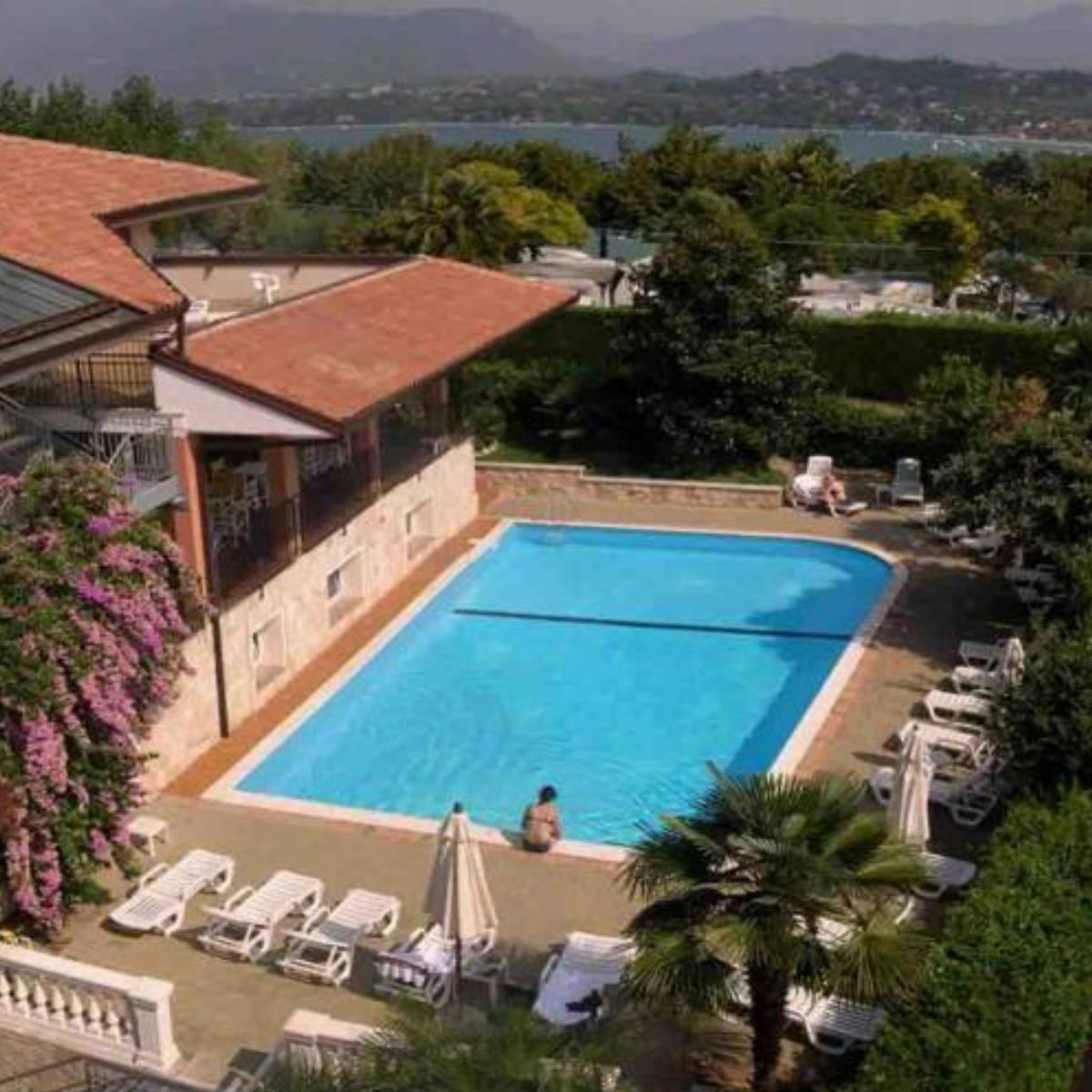 Residence Miralago Rooms & Apartments Hotel Manerba del Garda Italy
