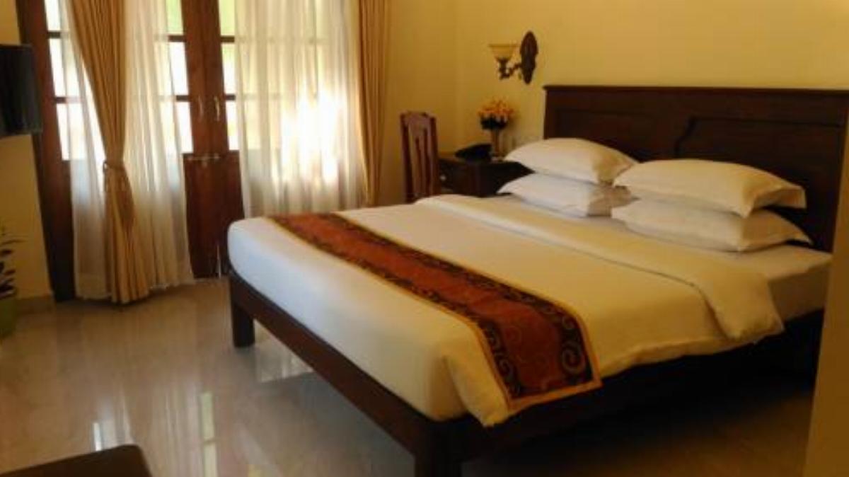Resort Palmeiras Dourado Hotel Cansaulim India