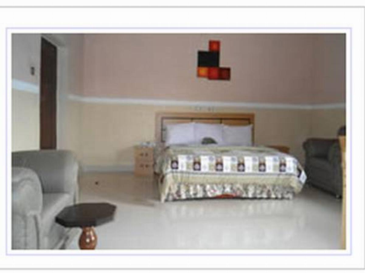 Ritz - Carinton Suites Hotel Enugu Nigeria
