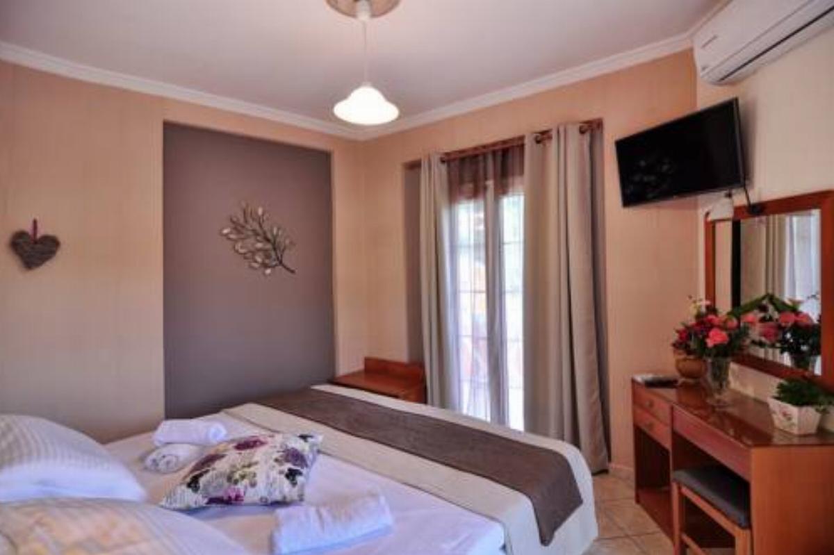 Rolandos Apartments Hotel Agios Gordios Greece