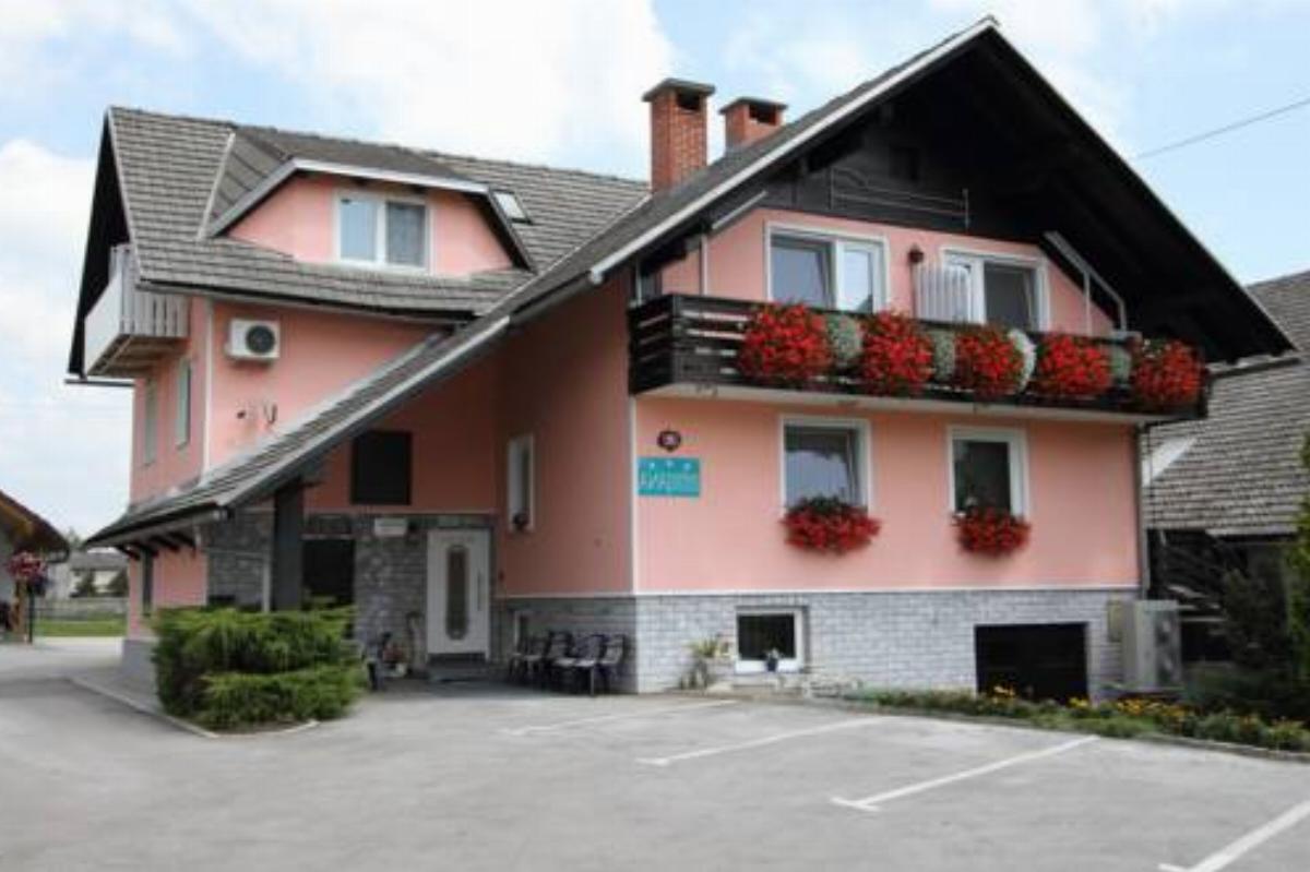 Rooms & Apartments Jana Hotel Cerklje na Gorenjskem Slovenia