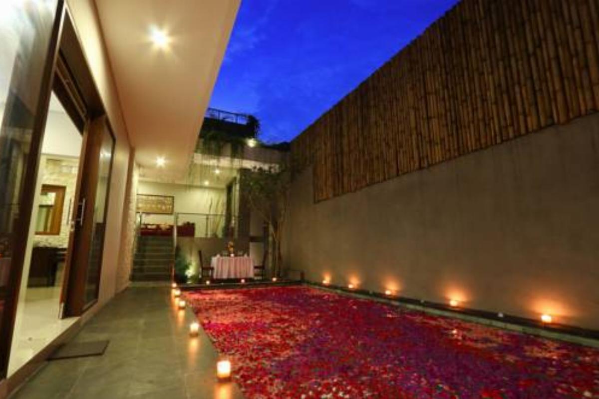 Royal Nyanyi Villa Hotel Tanah Lot Indonesia