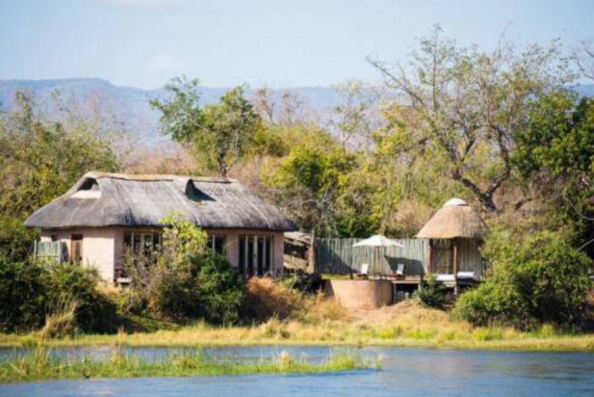 Royal Zambezi Lodge Hotel Mafuta Zambia