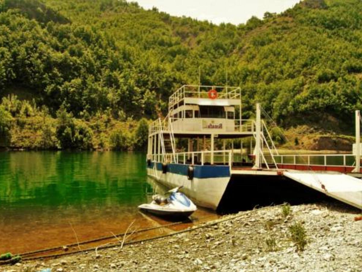 Rozafa Ferry & Accommodation Hotel Koman Albania