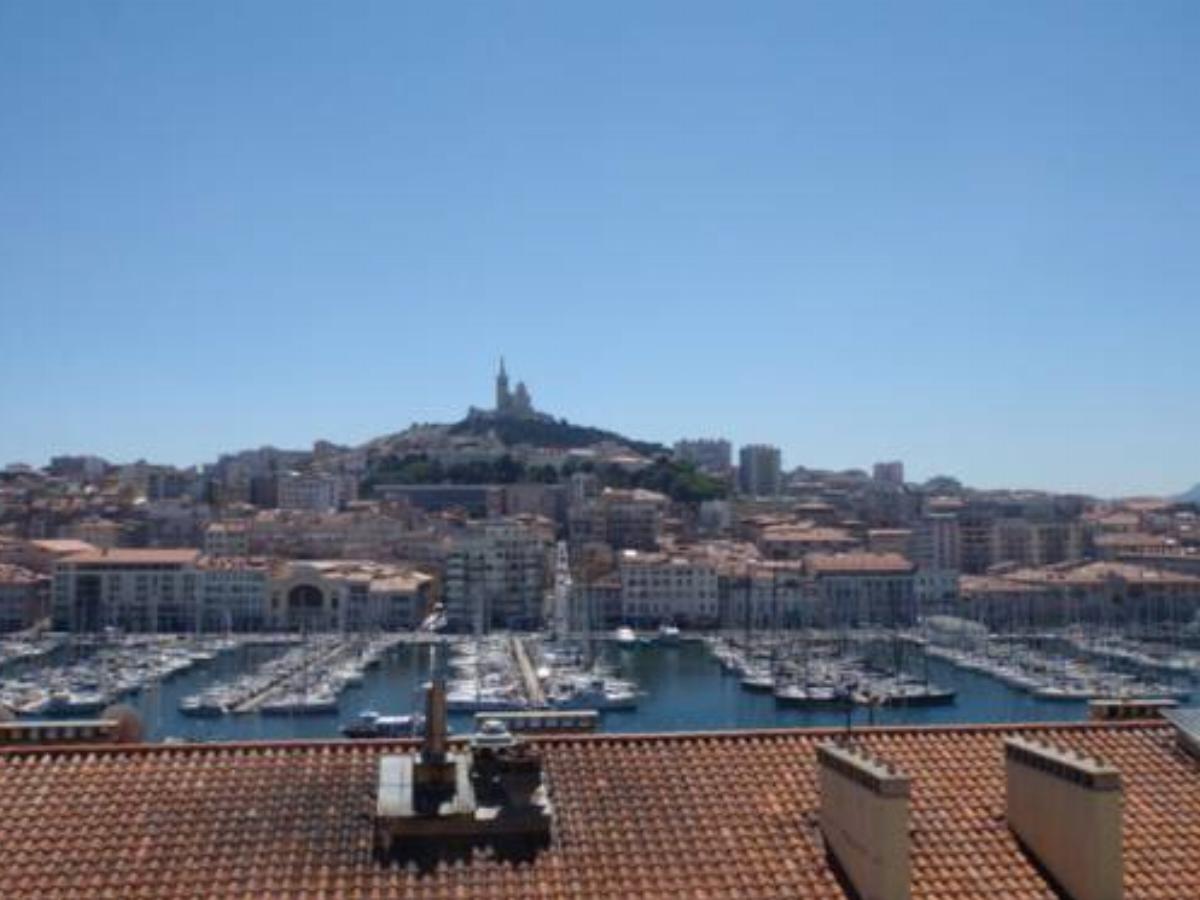 Rue de la loge vieux port Hotel Marseille France