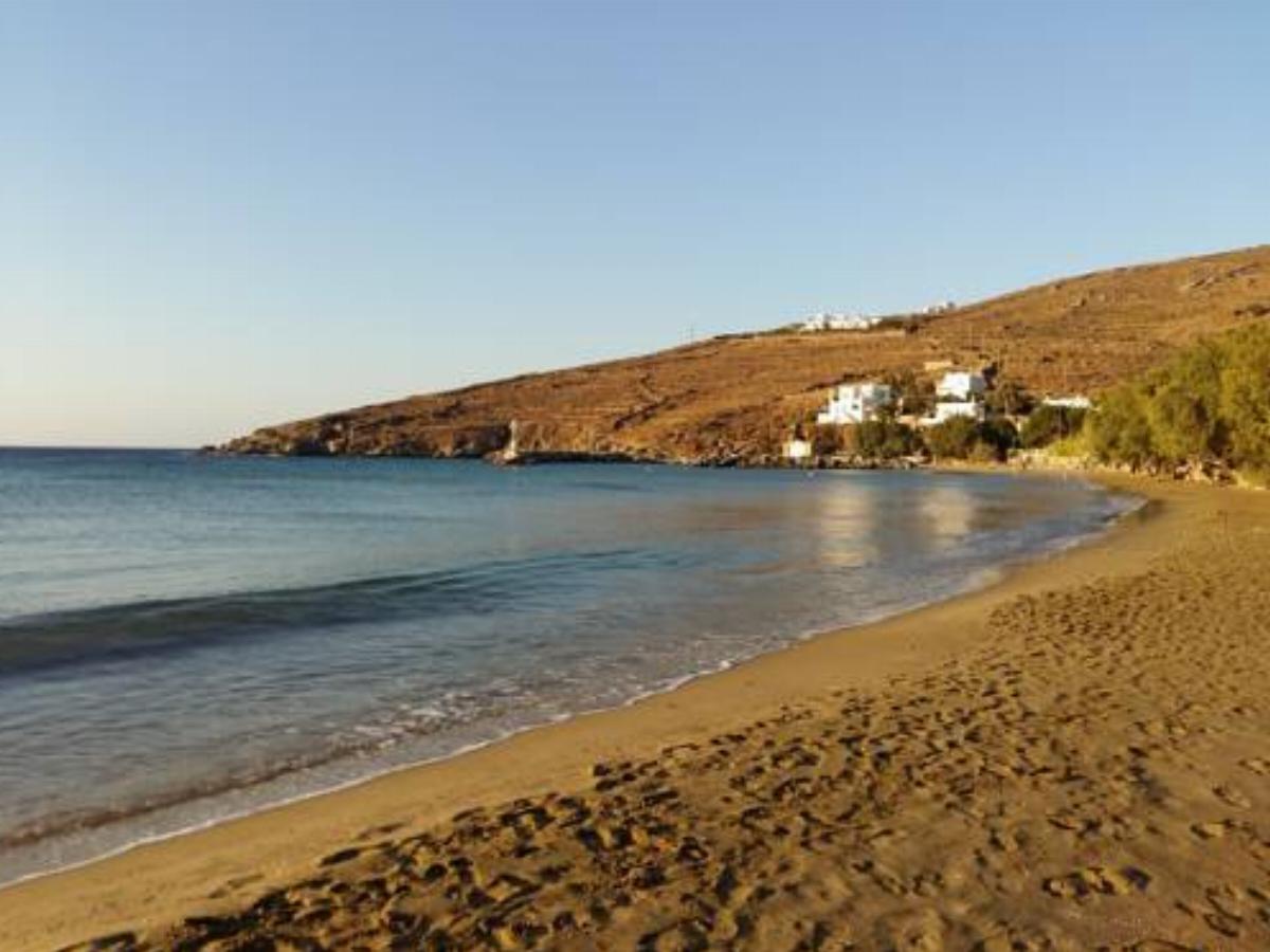 Sail Inn Hotel Agios Romanos Greece
