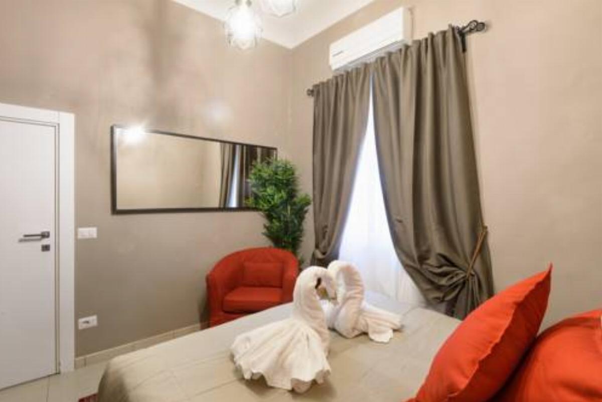 San Lorenzo Cappelle Medicee Apartment Hotel Florence Italy