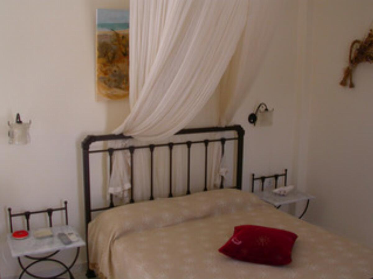 Sardi Eugenia Rooms Hotel Kimolos Greece
