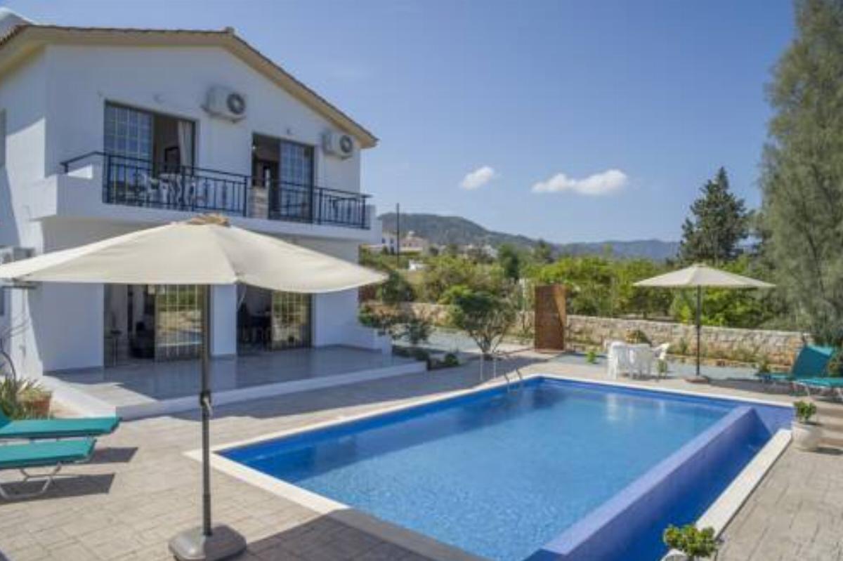 Savvas Villa Hotel Argaka Cyprus