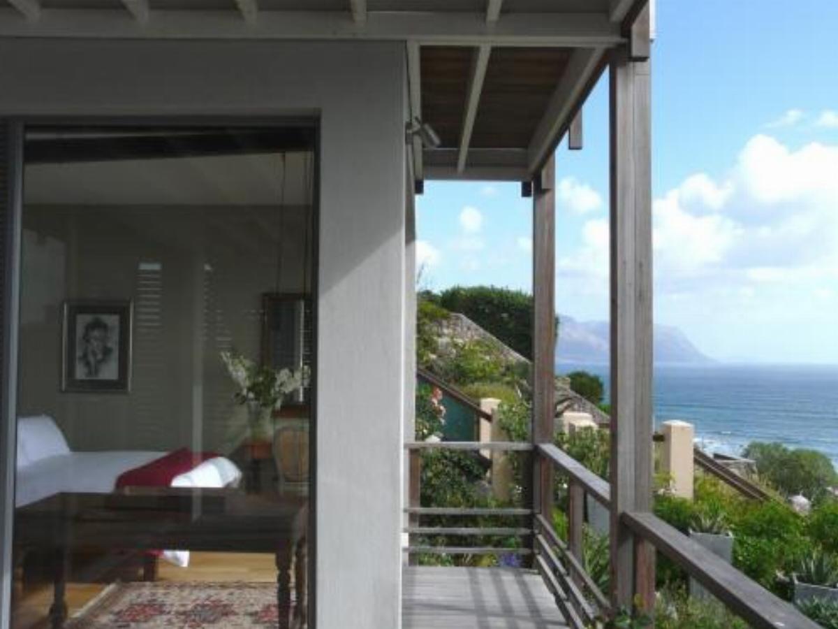 Seaview Apartment in Muizenberg Hotel Flat Acres South Africa