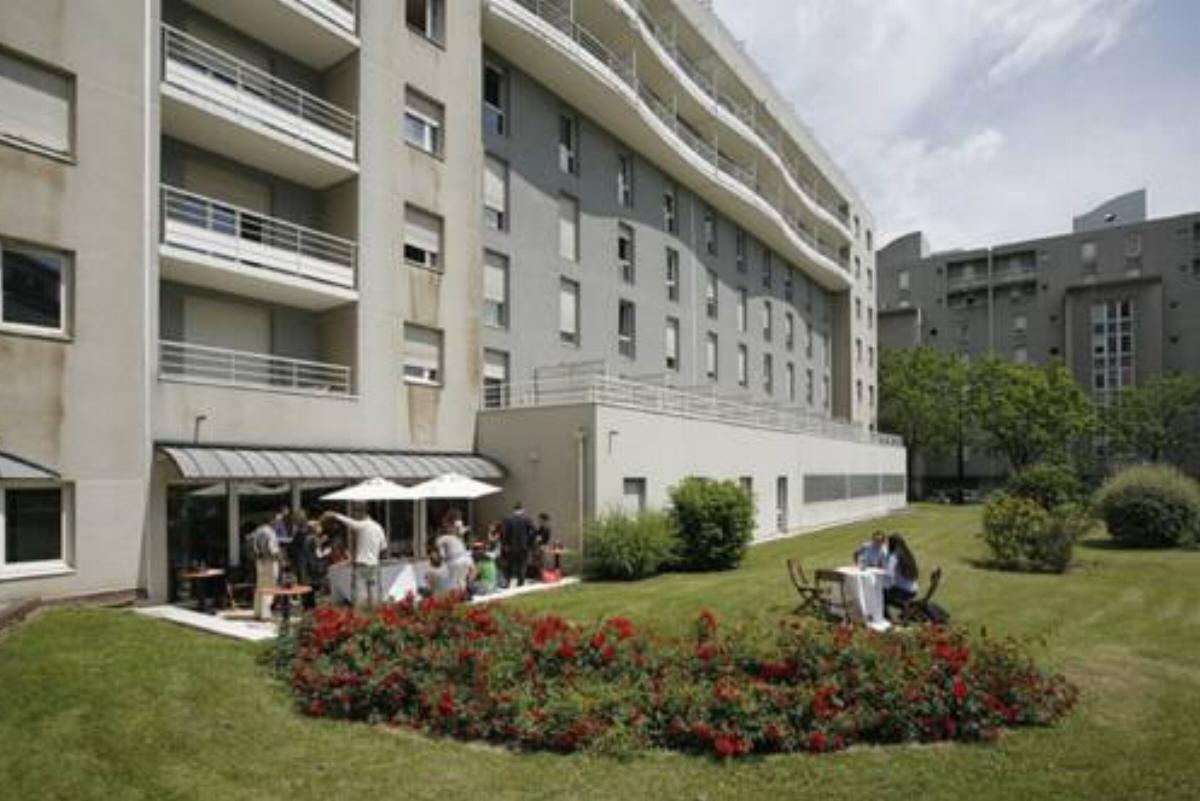 Séjours & Affaires Grenoble Marie Curie Hotel Grenoble France