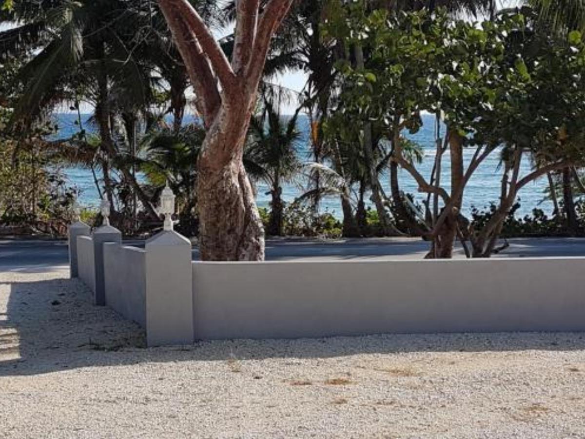 Serenity Villa Hotel Bodden Town Cayman Islands