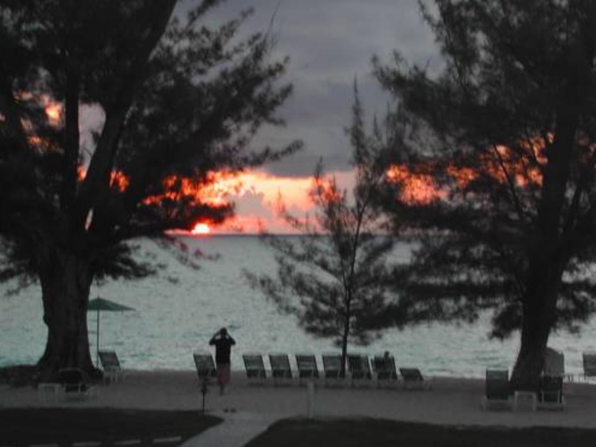 Seven Mile Beach Oceanfront Luxury Villa Hotel George Town Cayman Islands