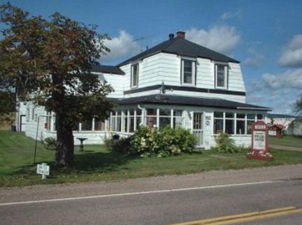 Silver House Bed & Breakfast Hotel Economy Canada
