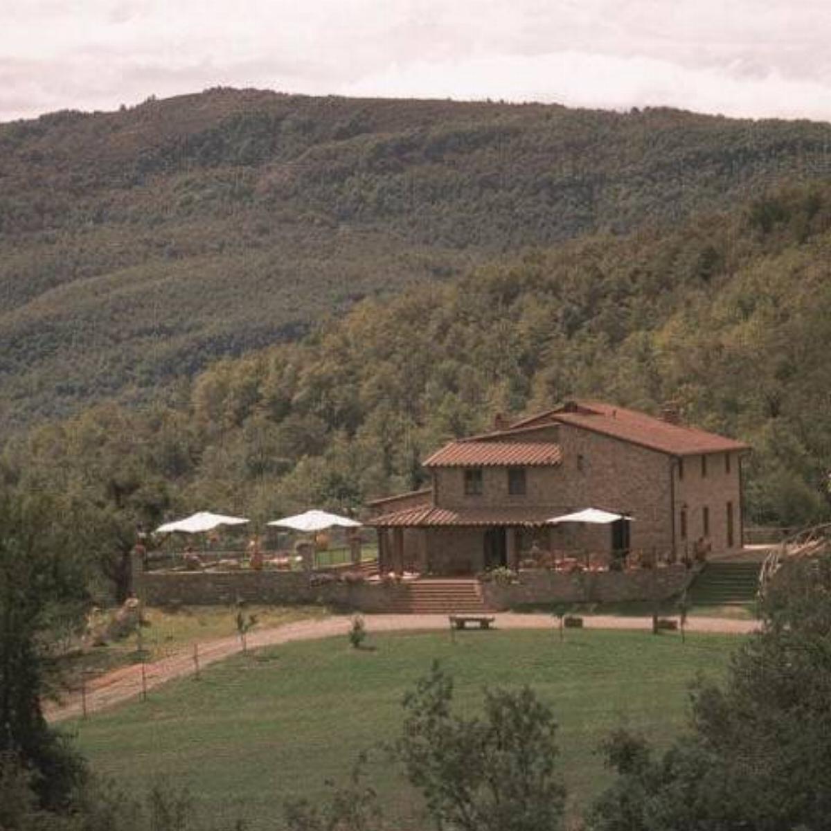 Six-Bedroom Holiday home in Molin Nuovo Hotel Toppole Italy