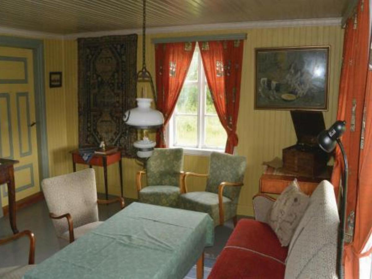 Six-Bedroom Holiday Home in Terrak Hotel Åbjøra Norway