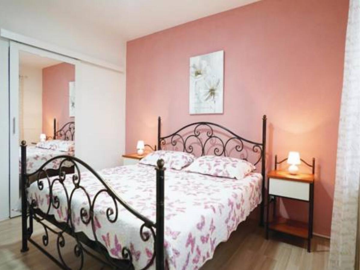 Six-Bedroom Holiday Home in Vinjani Gornji Hotel Jovići Croatia