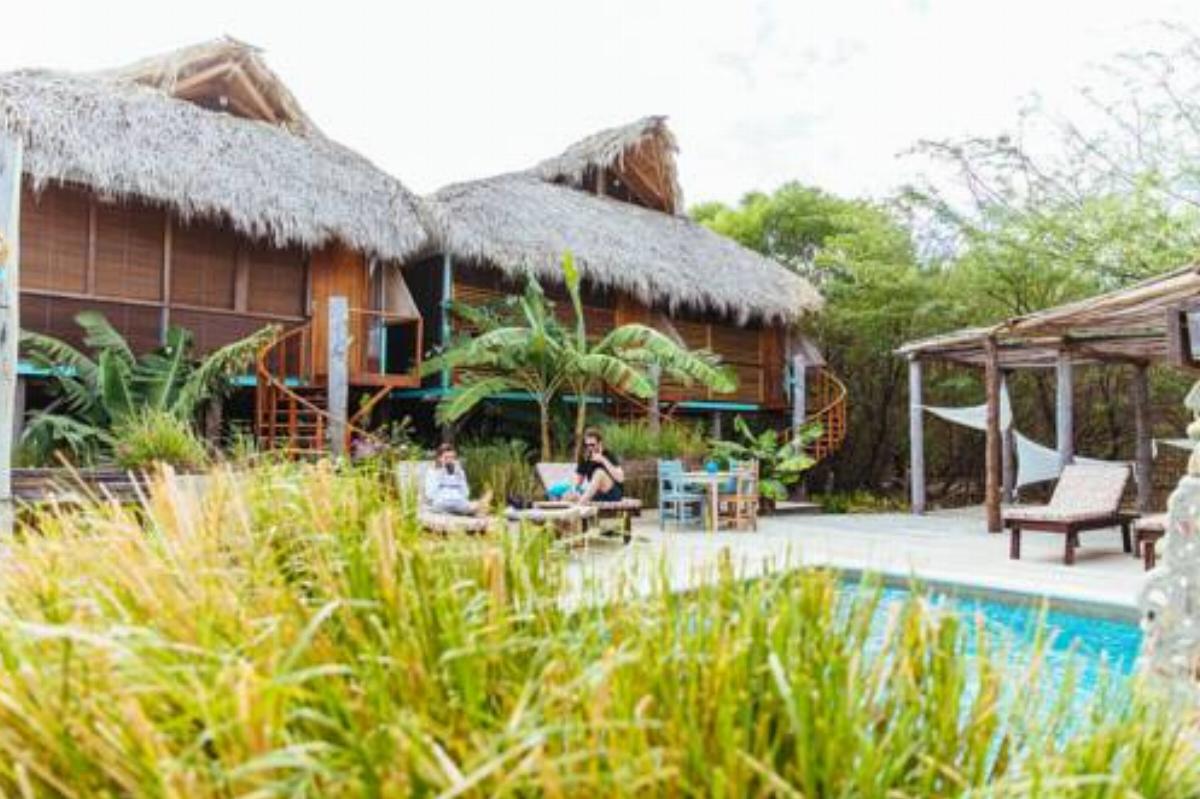 Solost Playa Jiquelite Hotel El Limón Nicaragua