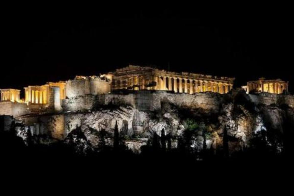 Splendid Apt in Central Athens • 7' to M2 station Hotel Athens Greece