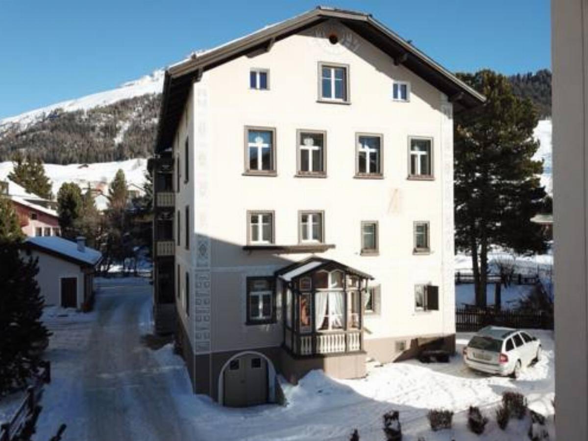 Sportlerzimmer & Apartments Hotel Celerina Switzerland