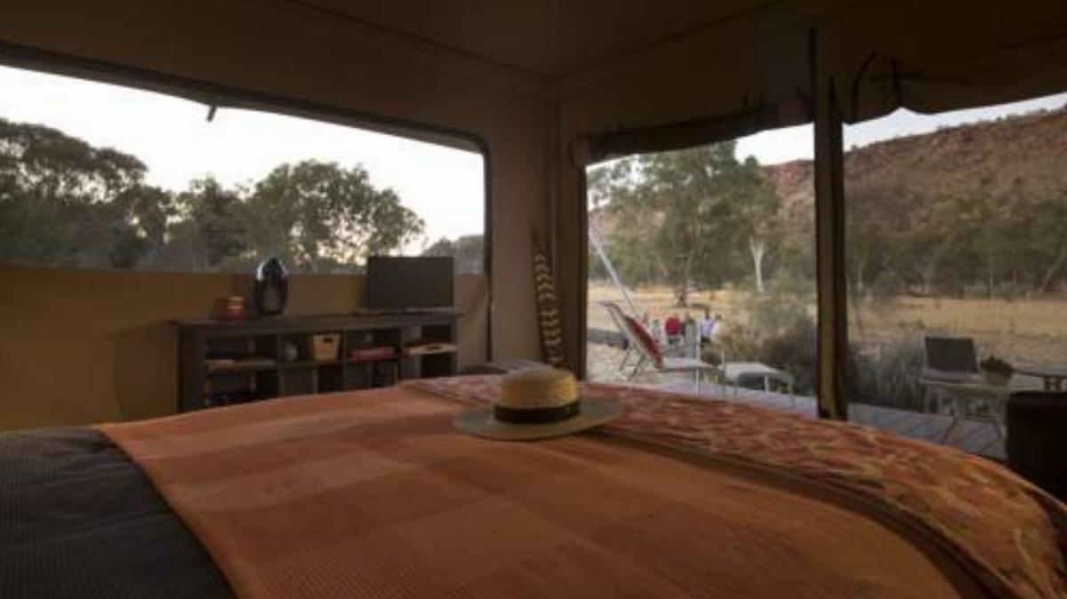 Squeakywindmill Boutique Tent B&B Hotel Alice Springs Australia
