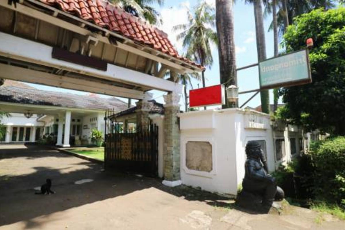 Sri Manganti Guest House Hotel Cibubur Indonesia
