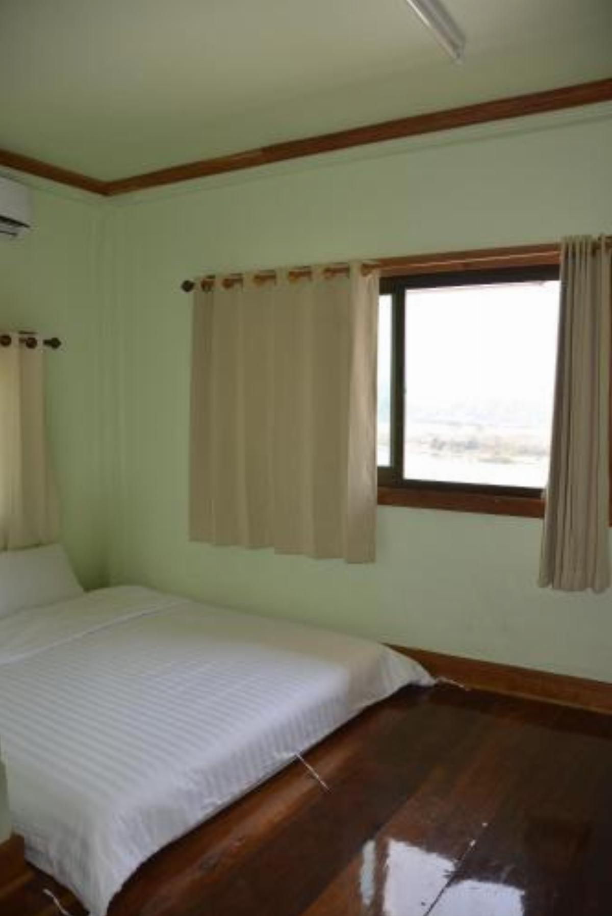 S.Riverside view guesthouse Hotel Ban Houayxay Laos