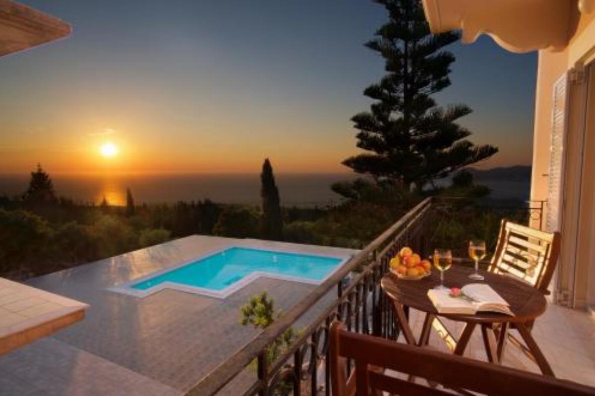 Studios Vrionis Panoramic Sunset Hotel Kothréas Greece